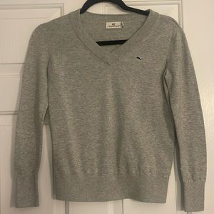NWOT Vineyard Vines v neck sweater